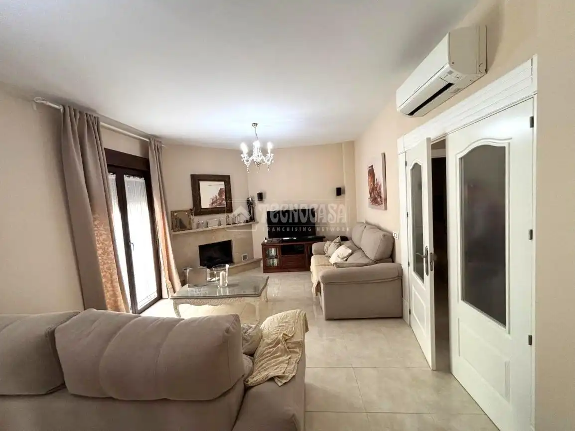 Sala de estar de Casa o chalet en venta en Antequera con Aire acondicionado, Terraza y Trastero