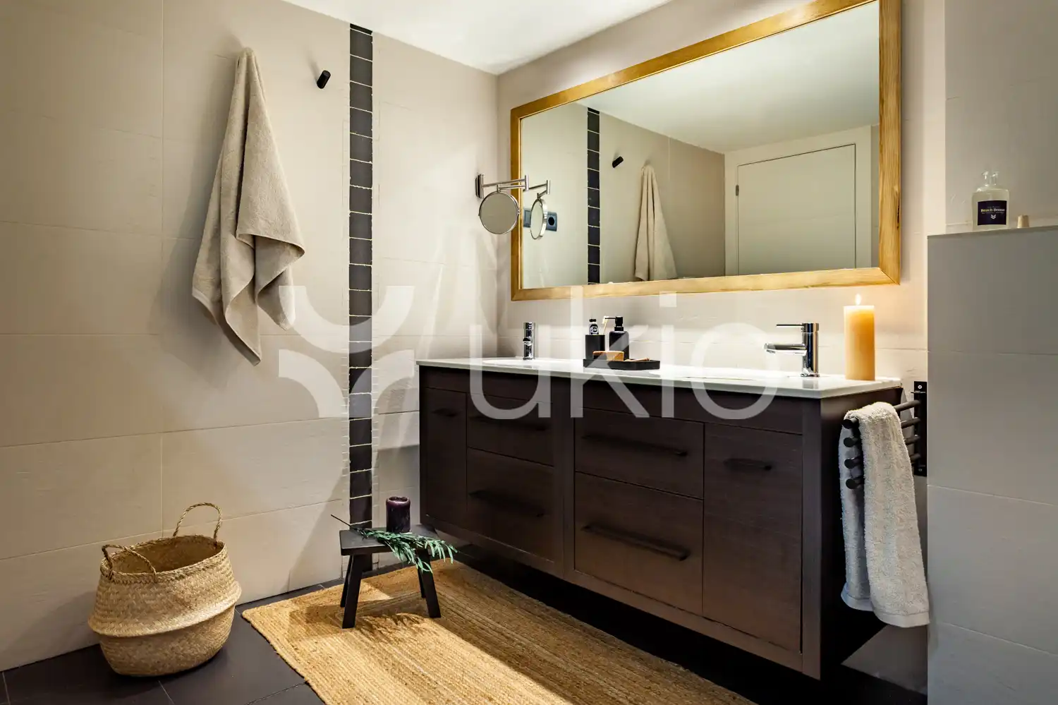 Bany de Apartament de lloguer en Barcelona amb Aire condicionat, Calefacció i Terrassa