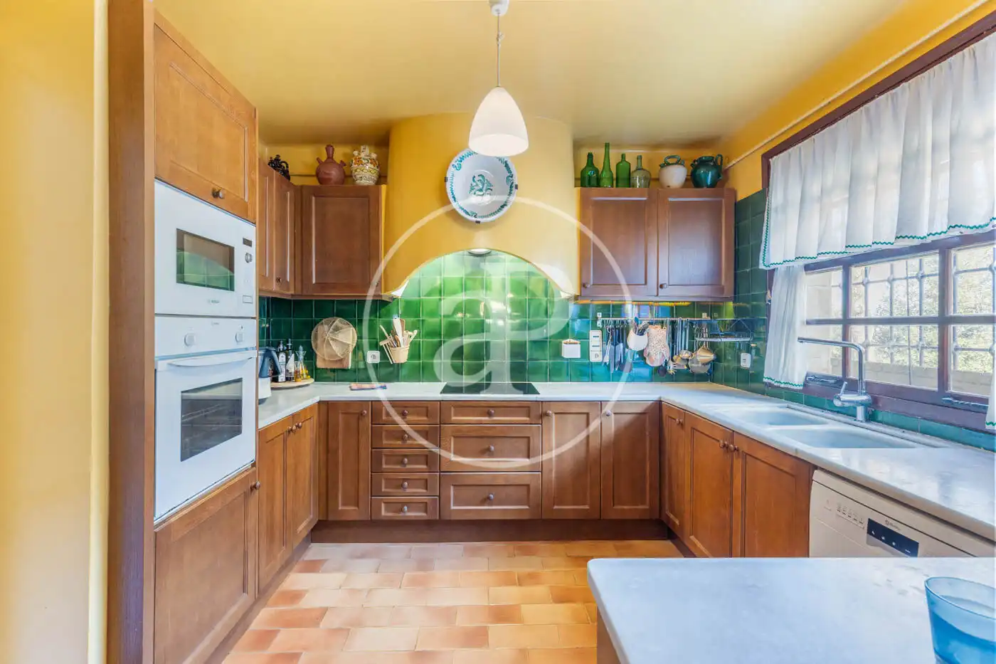 Cocina de Casa o chalet en venta en Vilanova del Vallès con Calefacción, Jardín privado y Terraza