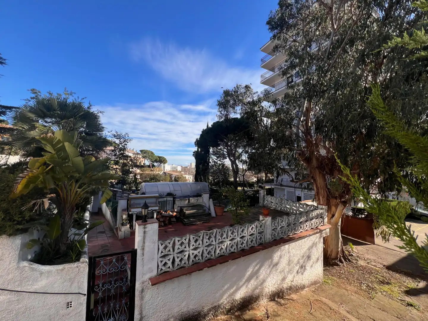 Vista exterior de Edificio en venta en Castell d'Aro, Platja d'Aro i s'Agaró con Piscina comunitaria