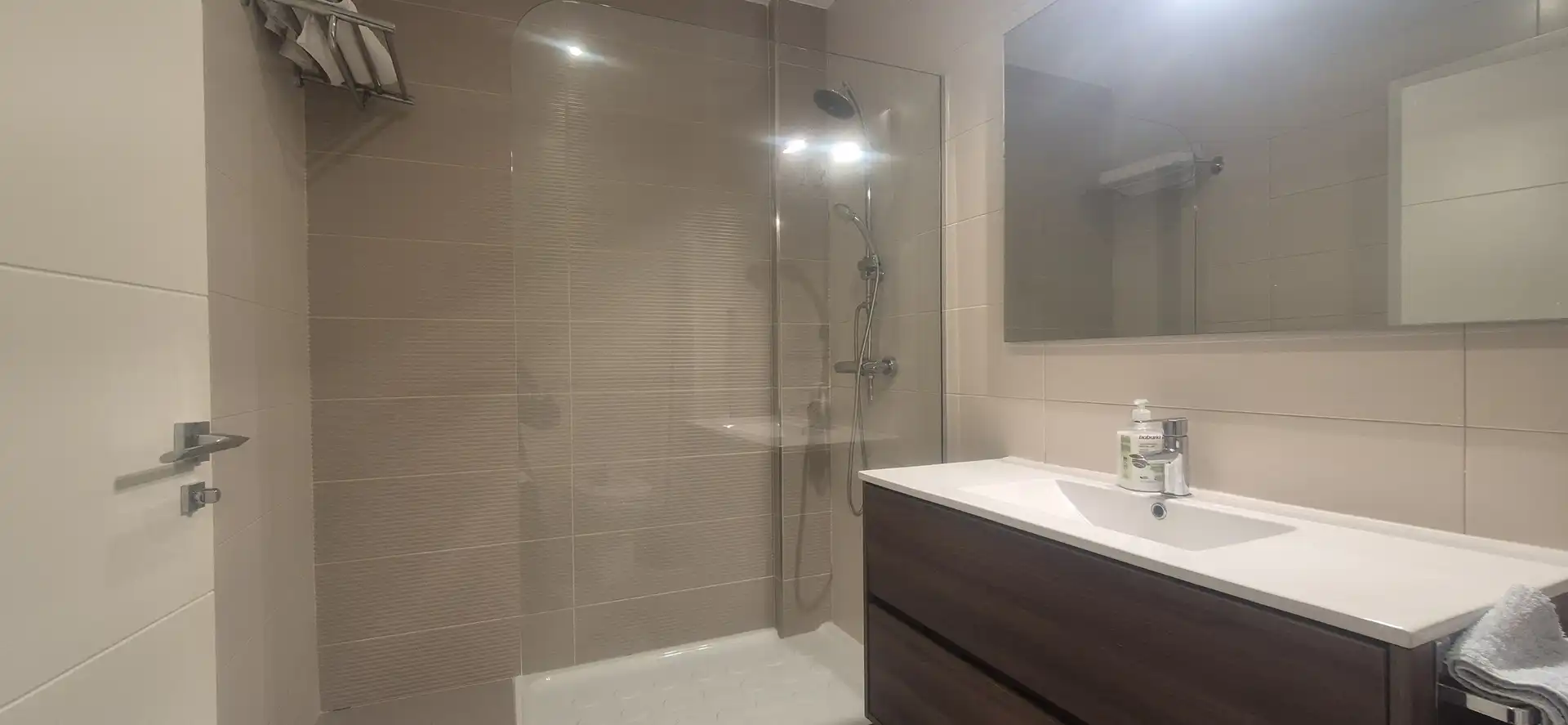 Baño de Casa o chalet en venta en Vigo  con Aire acondicionado, Calefacción y Jardín privado