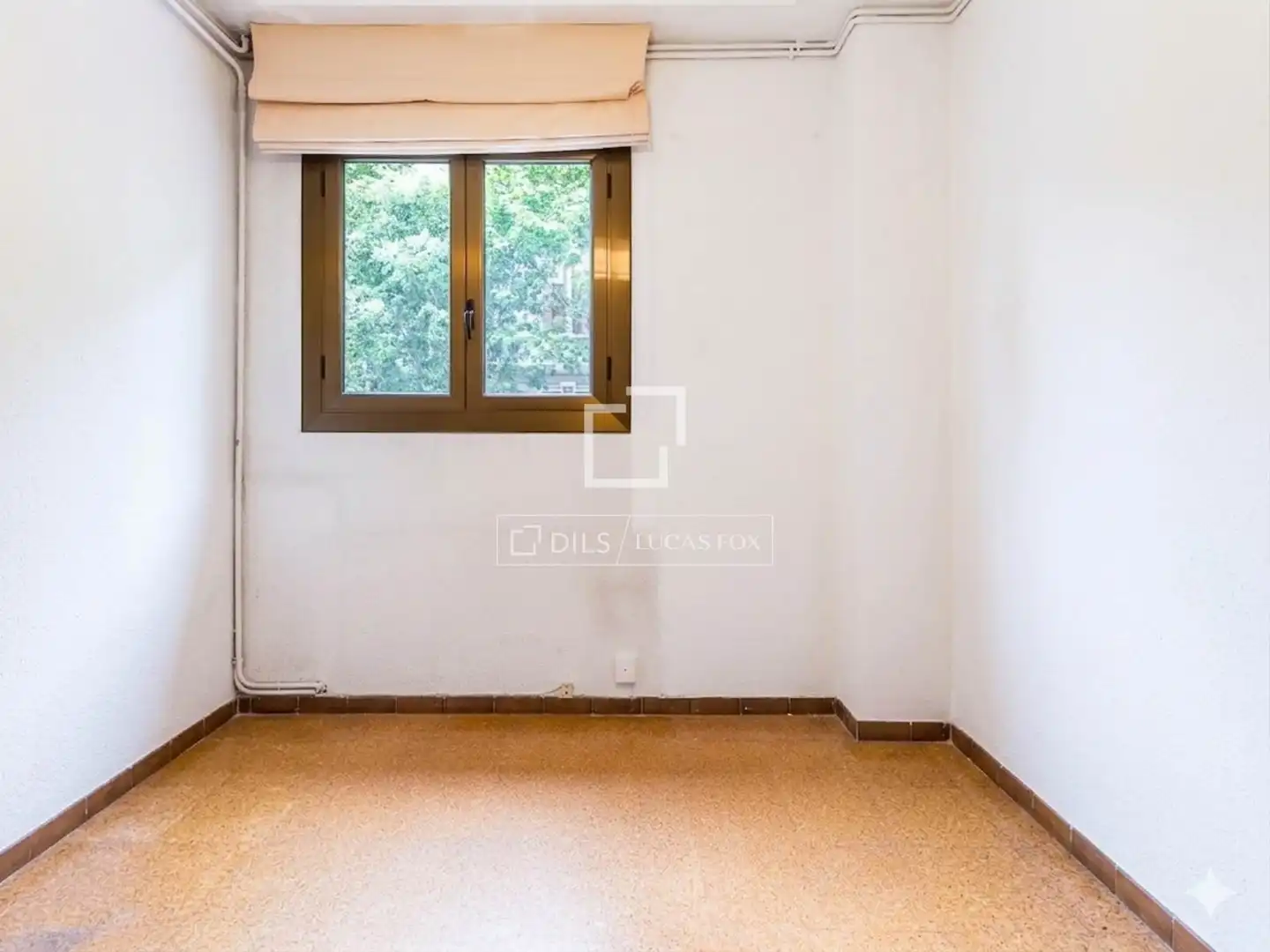 Schlafzimmer von Wohnung zum Verkauf in Barcelona mit Klimaanlage, Privatgarten und Terrasse