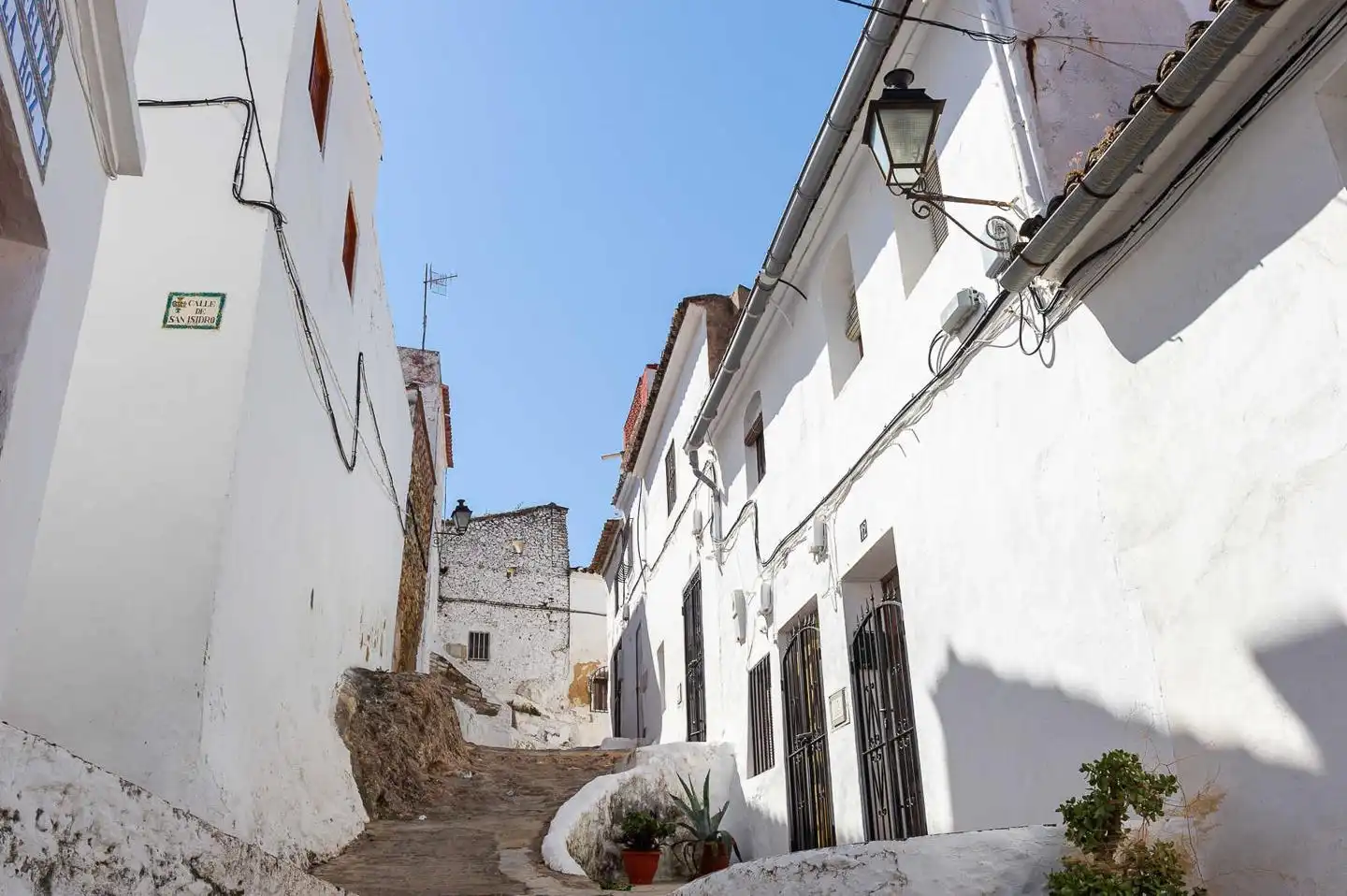 Vista exterior de Casa o xalet en venda en Oliva amb Aire condicionat