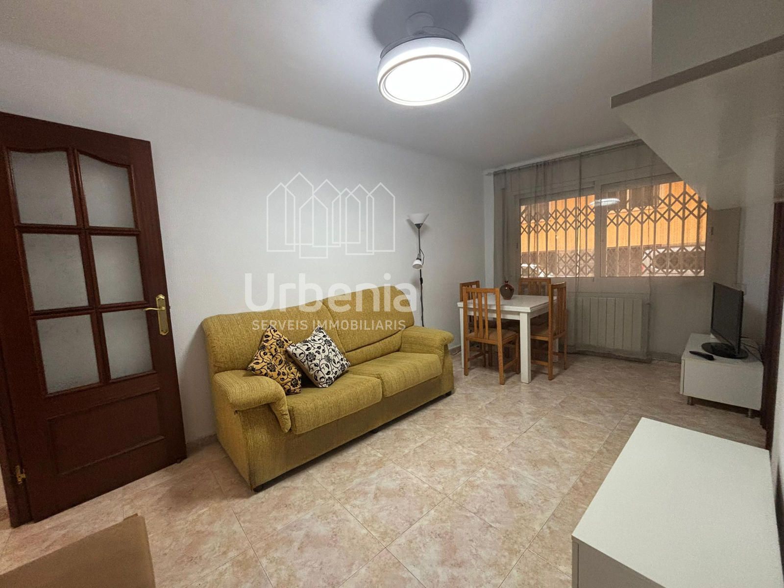 Vista exterior de Pis en venda en Pineda de Mar amb Calefacció, Traster i Moblat