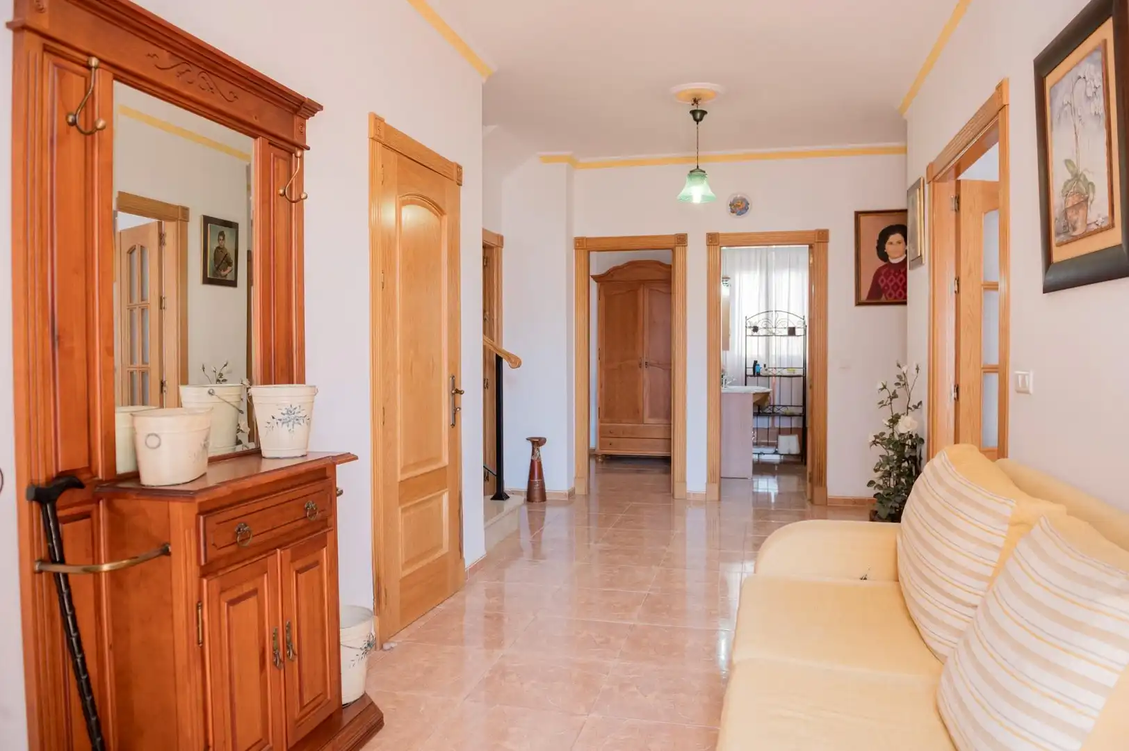 Houses for sale in Cuevas Bajas  with Air Conditioner, Terrace and Storage room