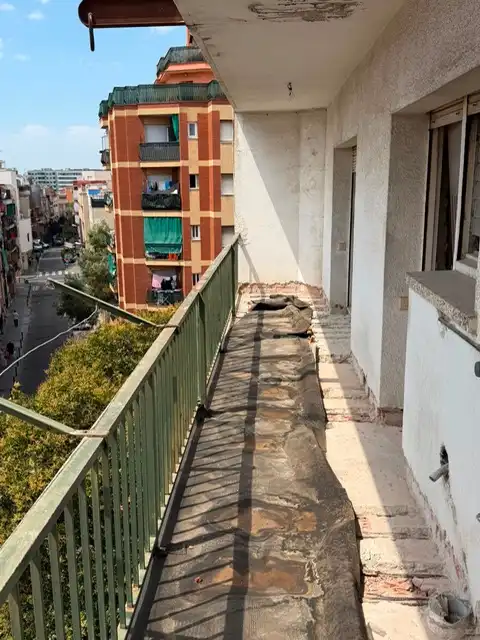 Terrassa de Pis en venda en L'Hospitalet de Llobregat amb Terrassa i Balcó