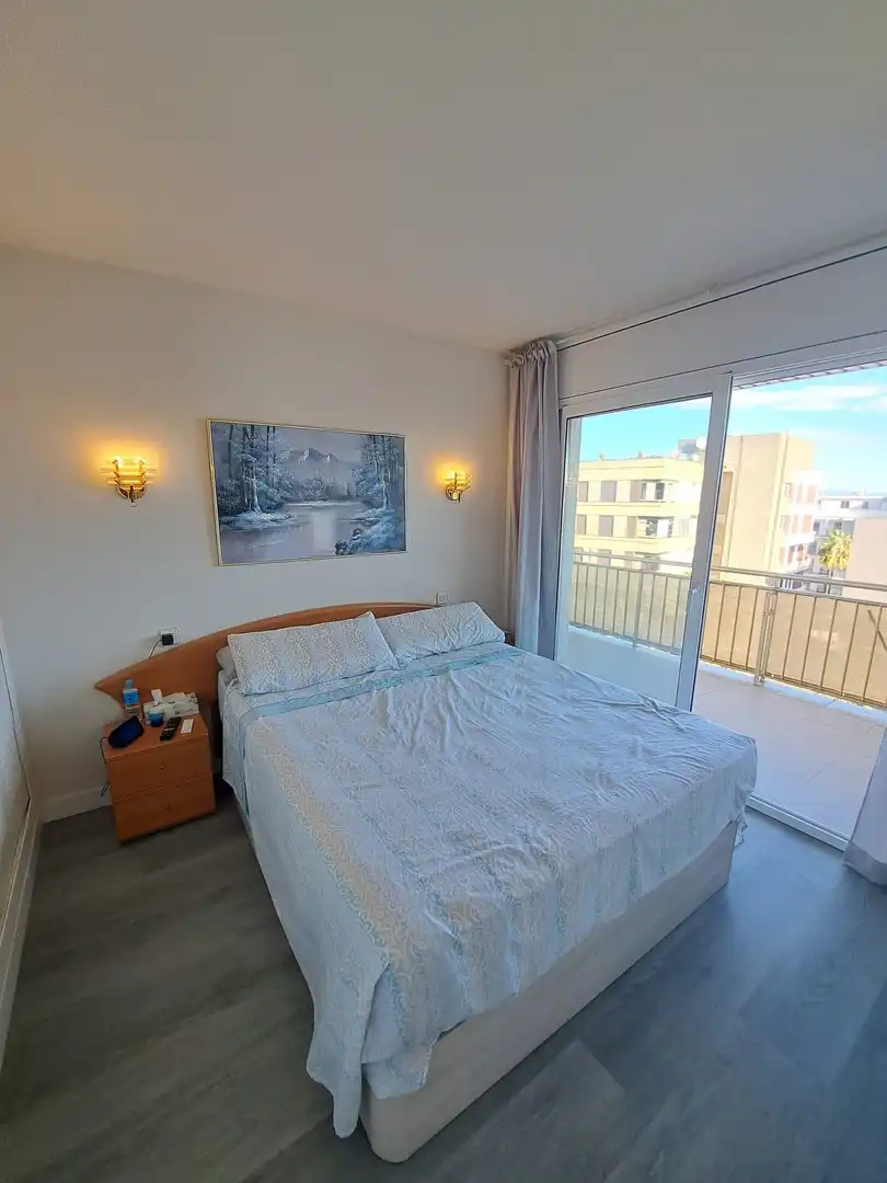 Habitación de Apartamento en venta en Salou con Aire acondicionado, Calefacción y Amueblado