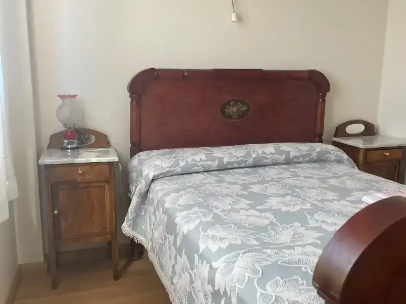 Bedroom of Flat for rent in Valdevimbre  with Parquet flooring and Furnished