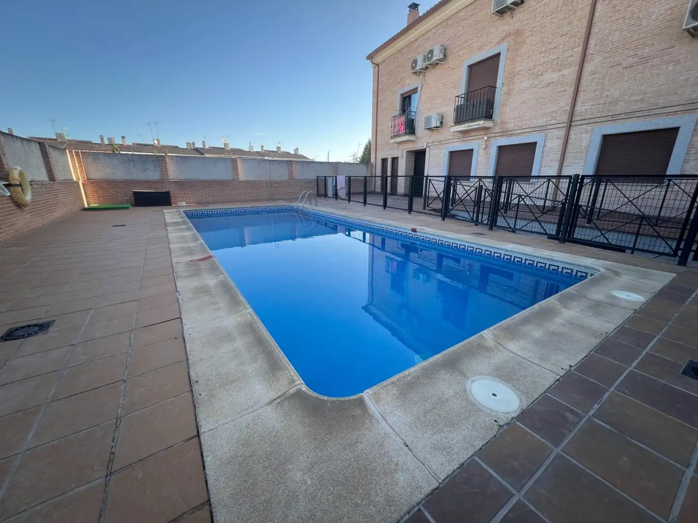 Piscina de Dúplex de lloguer en El Viso de San Juan amb Aire condicionat, Calefacció i Terrassa