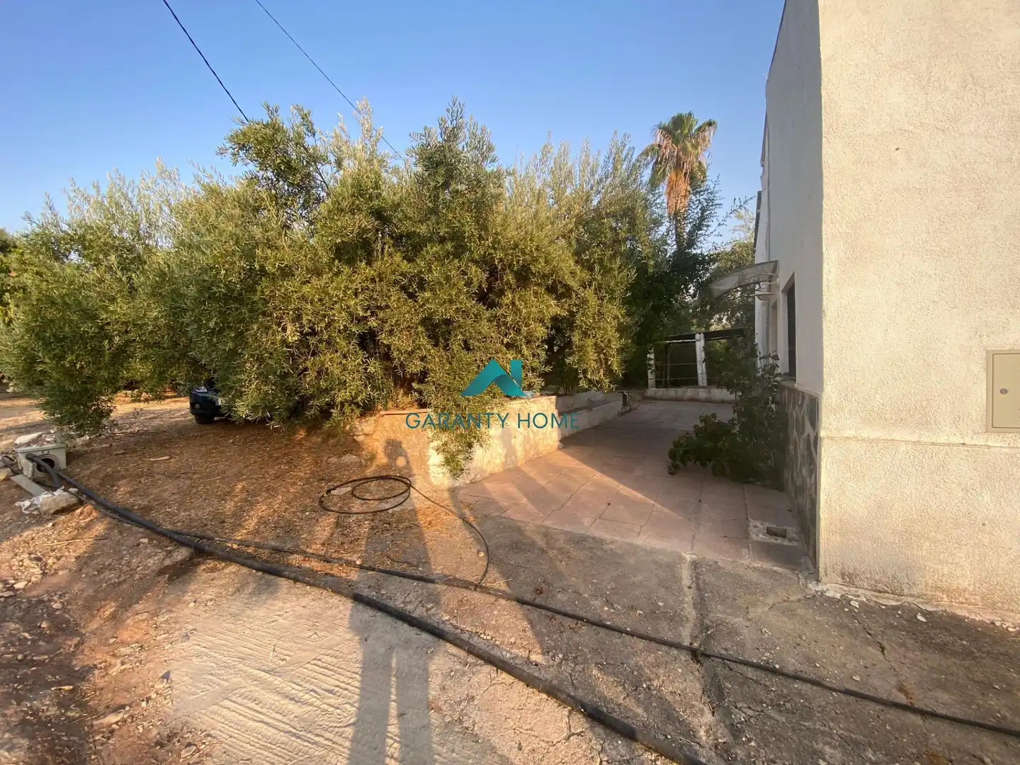 Vista exterior de Casa o xalet en venda en Alcaudete amb Jardí privat, Traster i Piscina