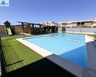 Piscina de Pis en venda en  Albacete Capital amb Aire condicionat, Calefacció i Jardí privat