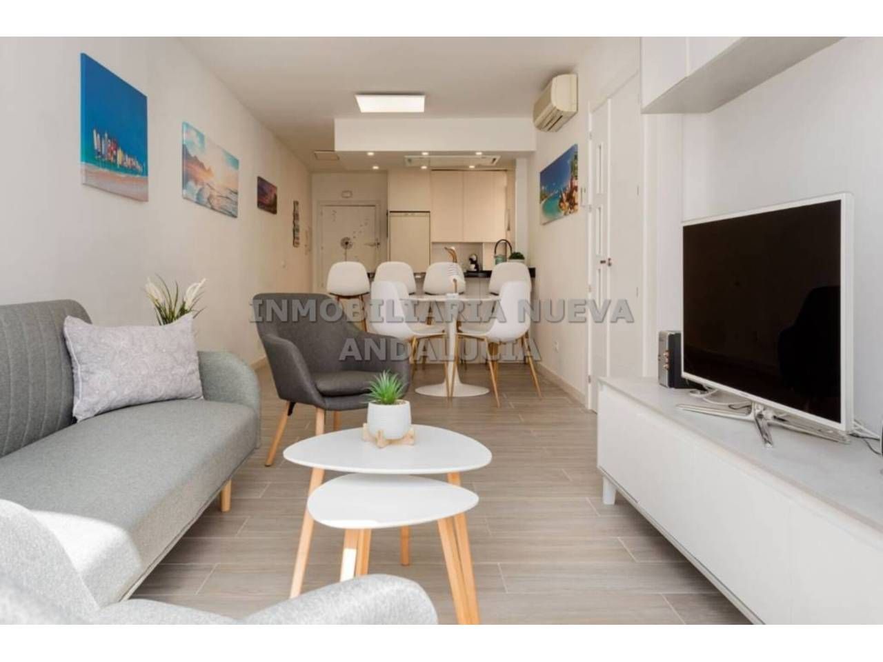 Sala d'estar de Pis de lloguer en  Almería Capital amb Aire condicionat, Terrassa i Moblat