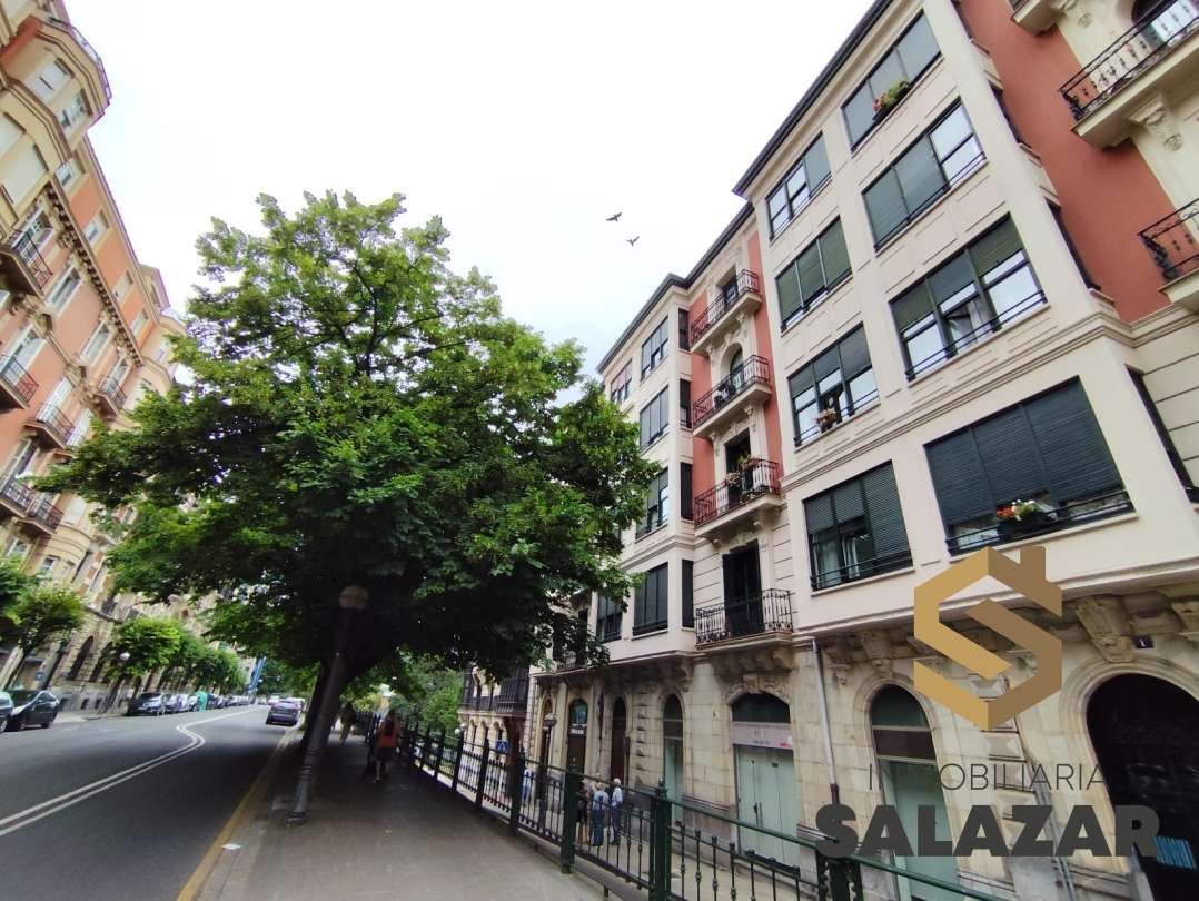Exterior view of Flat for sale in Bilbao   with Heating
