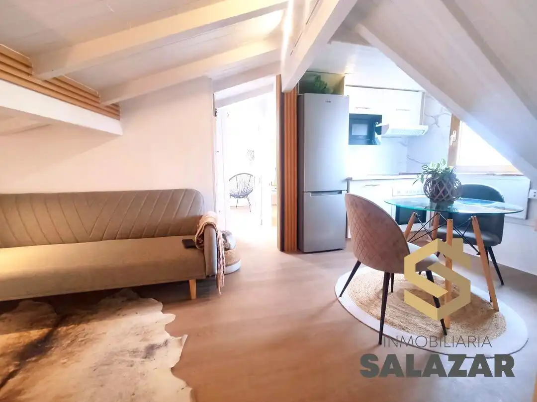 Sala d'estar de Pis en venda en Bilbao  amb Calefacció