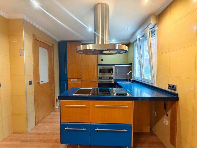 Casa-chalet en Venta en Calle de la 41 en La Overuela