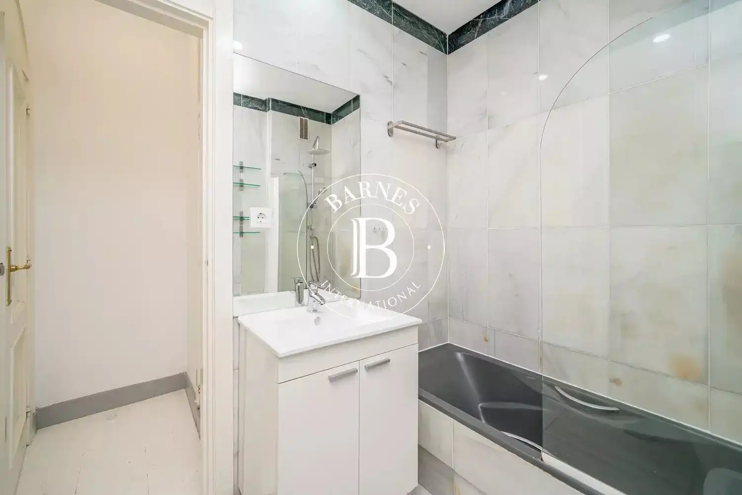 Baño de Piso de alquiler en Madrid con Aire acondicionado, Calefacción y Amueblado