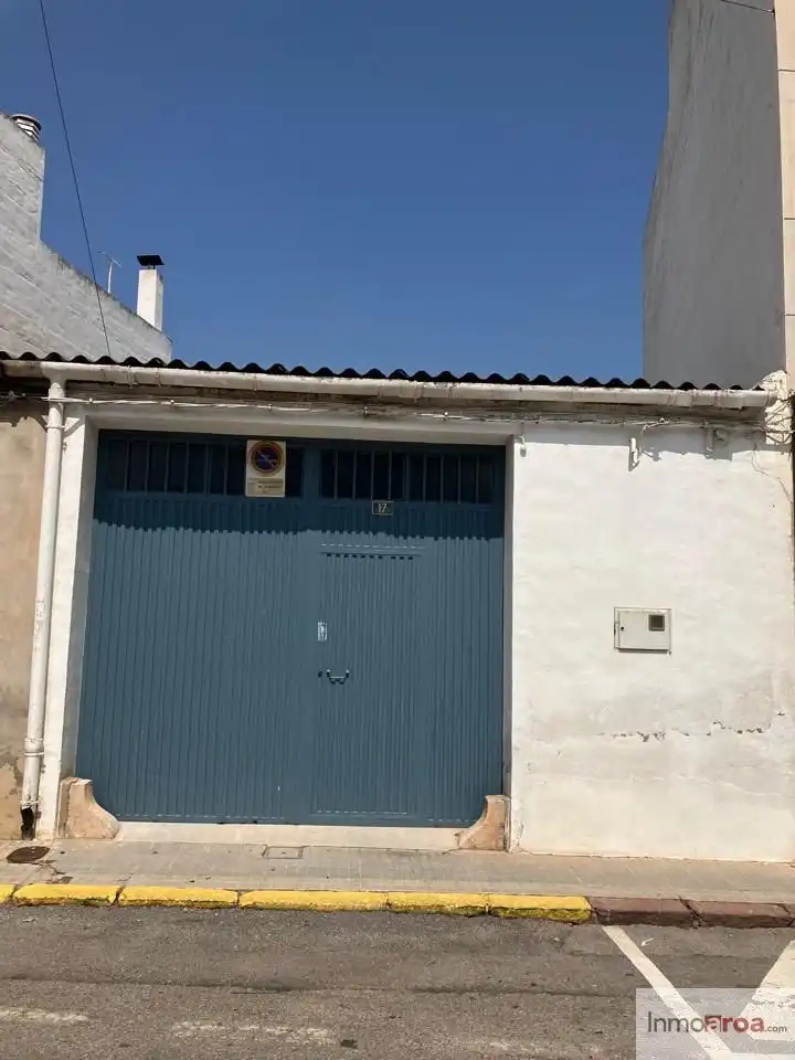 Parkplatz von Fabrikhallen zum Verkauf in Almazora / Almassora