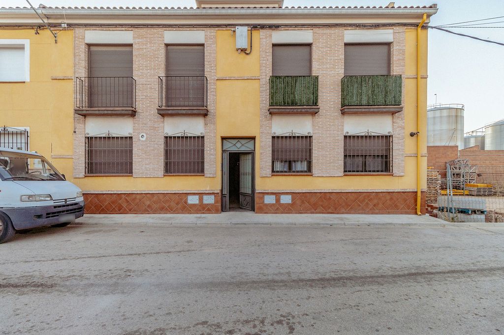 Vista exterior de Pis en venda en Miguel Esteban