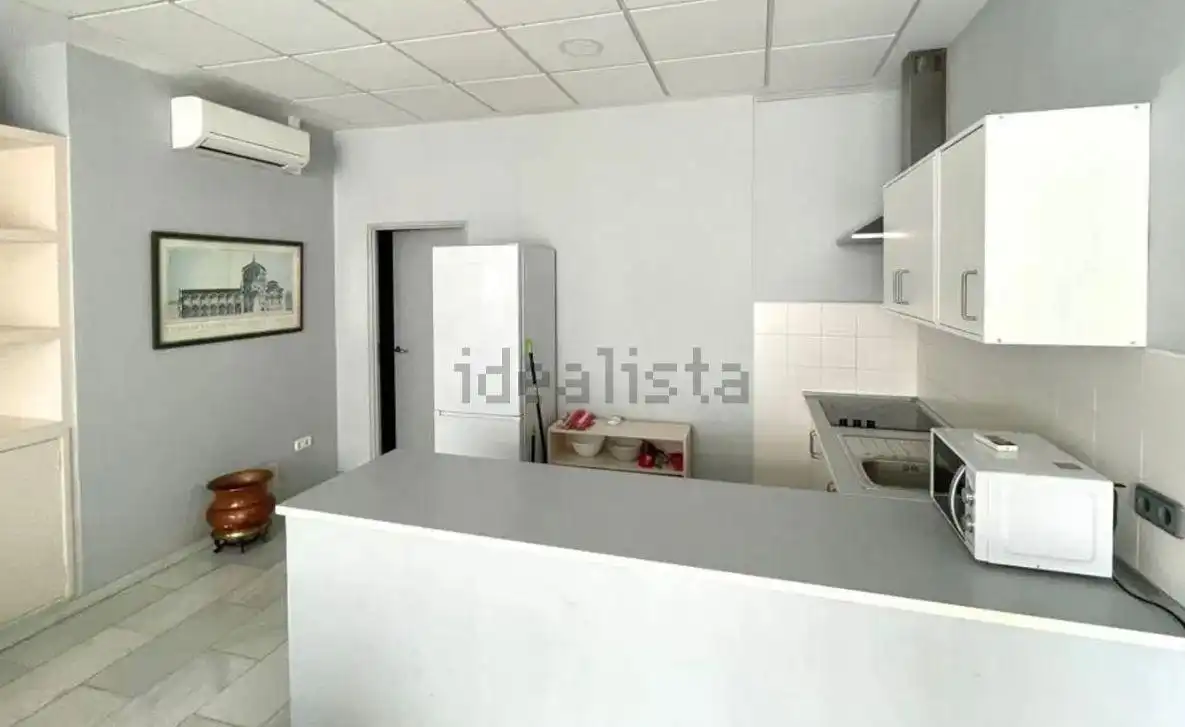 Cocina de Planta baja de alquiler en Sevilla con Aire acondicionado y Amueblado