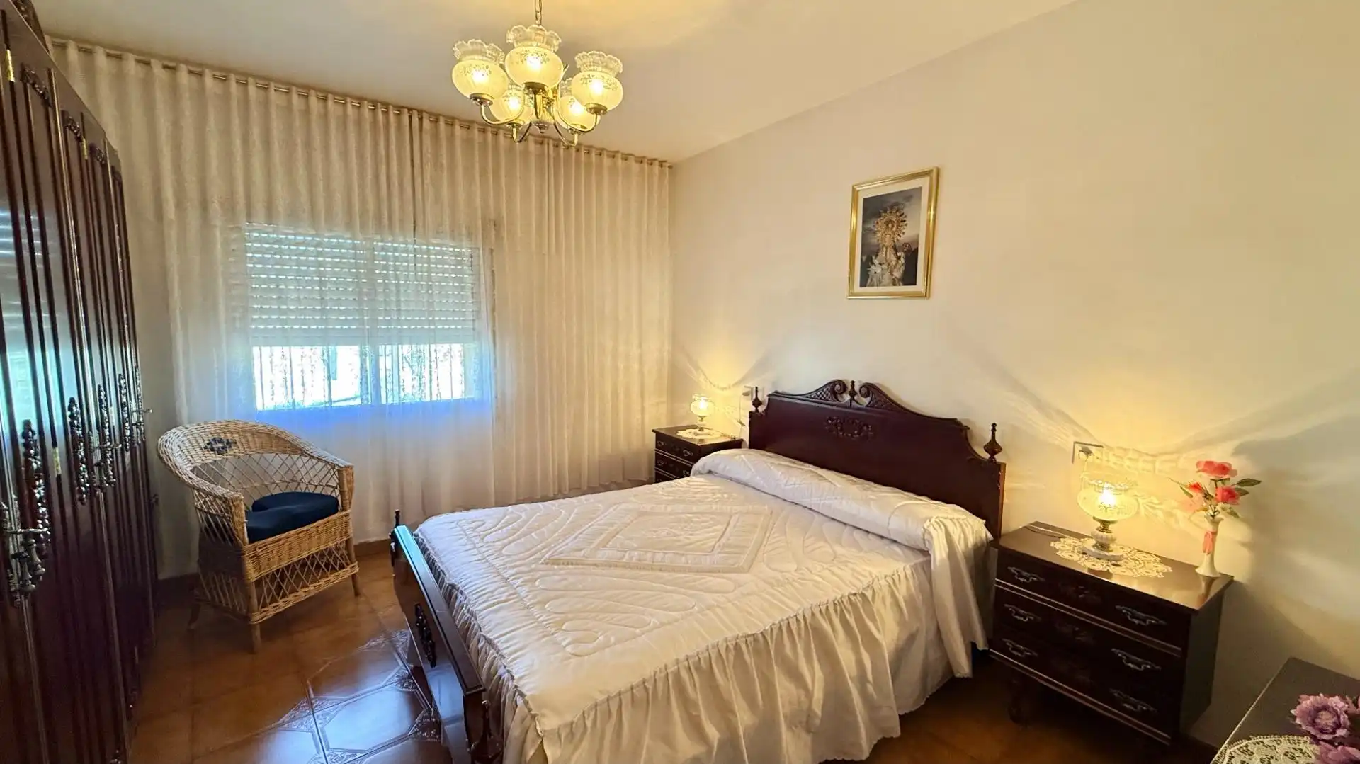 Dormitori de Casa o xalet en venda en Torrecilla del Pinar amb Jardí privat, Traster i Moblat