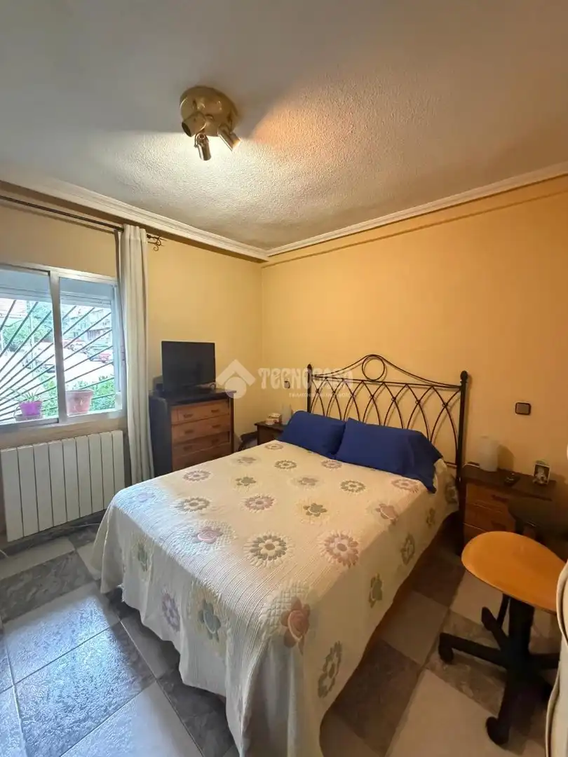 Habitación de Piso en venta en Madrid con Calefacción y Parquet