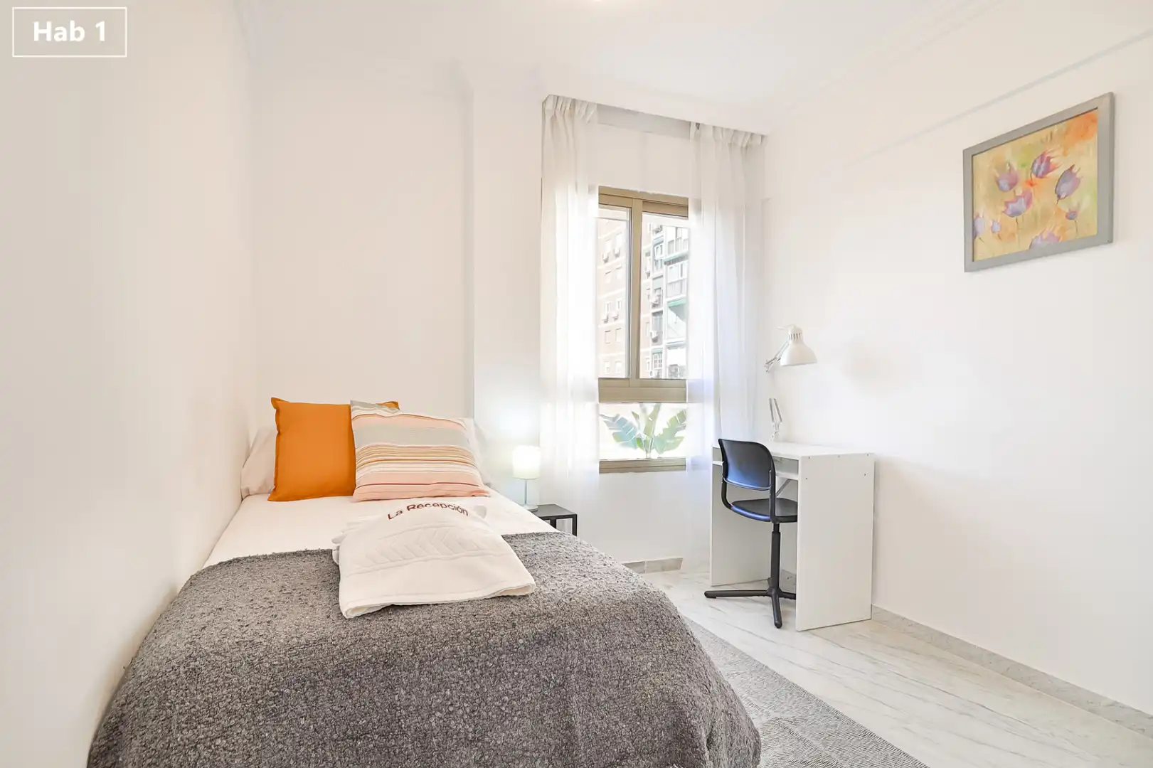 Habitación de Piso de alquiler en Málaga con Aire acondicionado, Amueblado y Internet