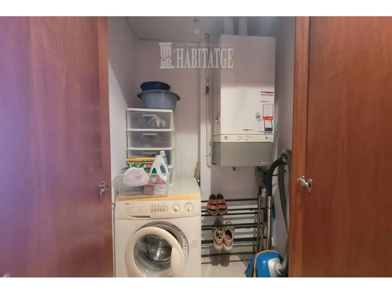 Küche von Wohnung zum Verkauf in Vic mit Klimaanlage, Heizung und Balkon
