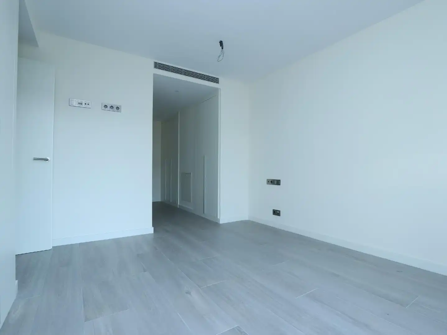 Ático en venta en Esplugues de Llobregat con Aire acondicionado, Calefacción y Jardín privado