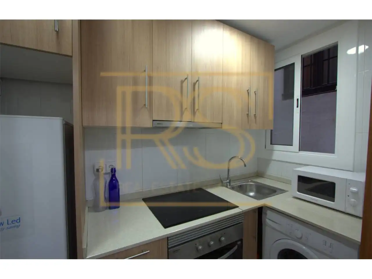 Flat for rent in Calle vallespir, Barri de les Corts