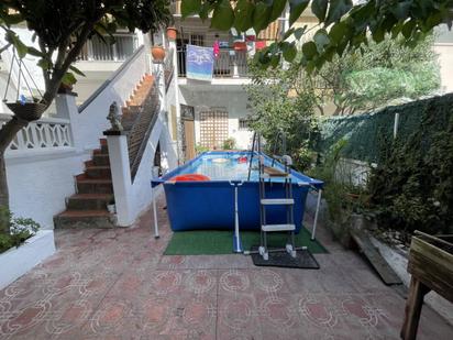 Piscina de Casa adosada en venda en Rubí amb Calefacció, Jardí privat i Terrassa