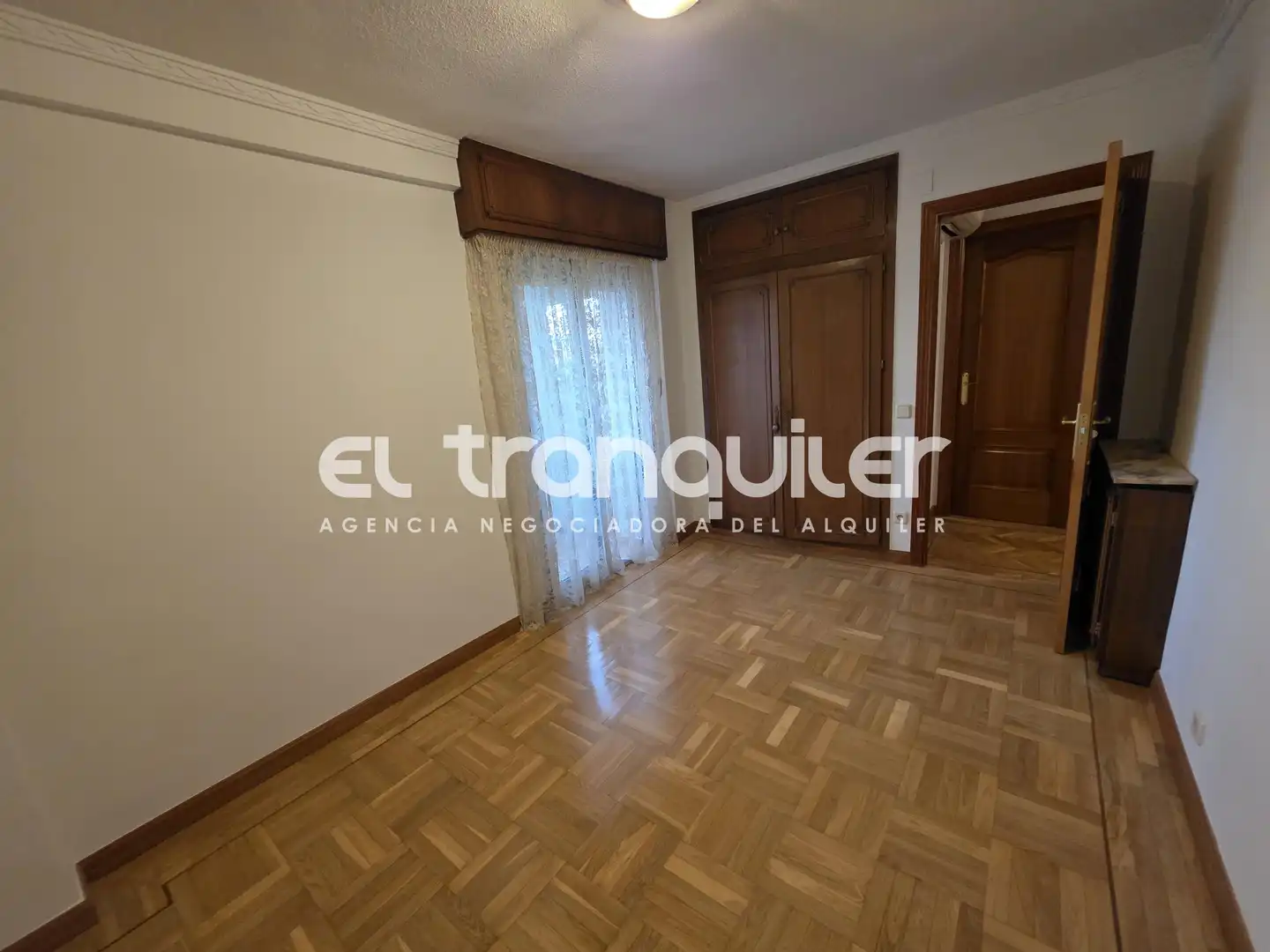 Sala d'estar de Pis de lloguer en Madrid amb Aire condicionat, Parquet i Rentadora