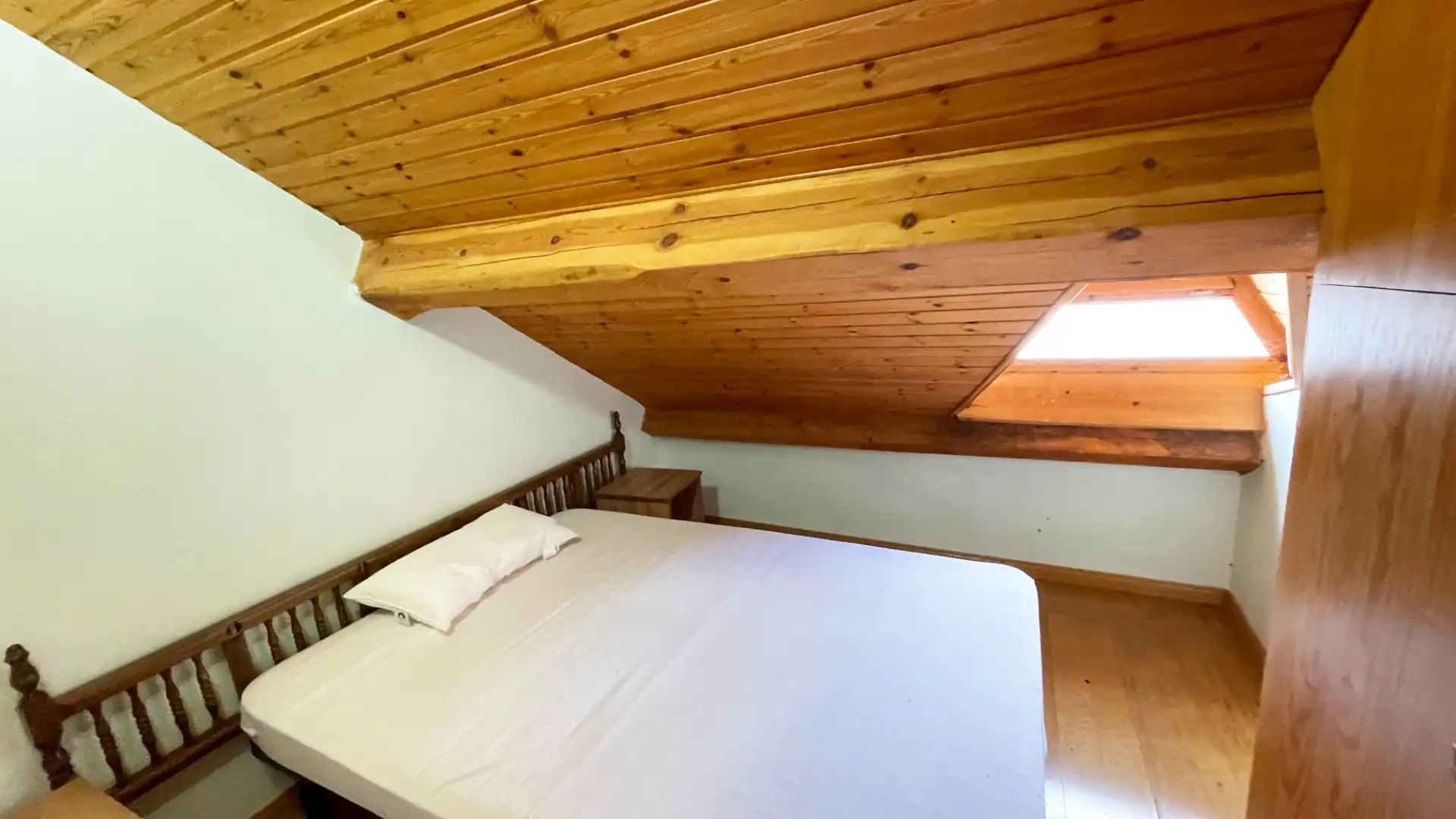 Dormitori de Casa o xalet en venda en Vall de Cardós amb Calefacció, Jardí privat i Parquet