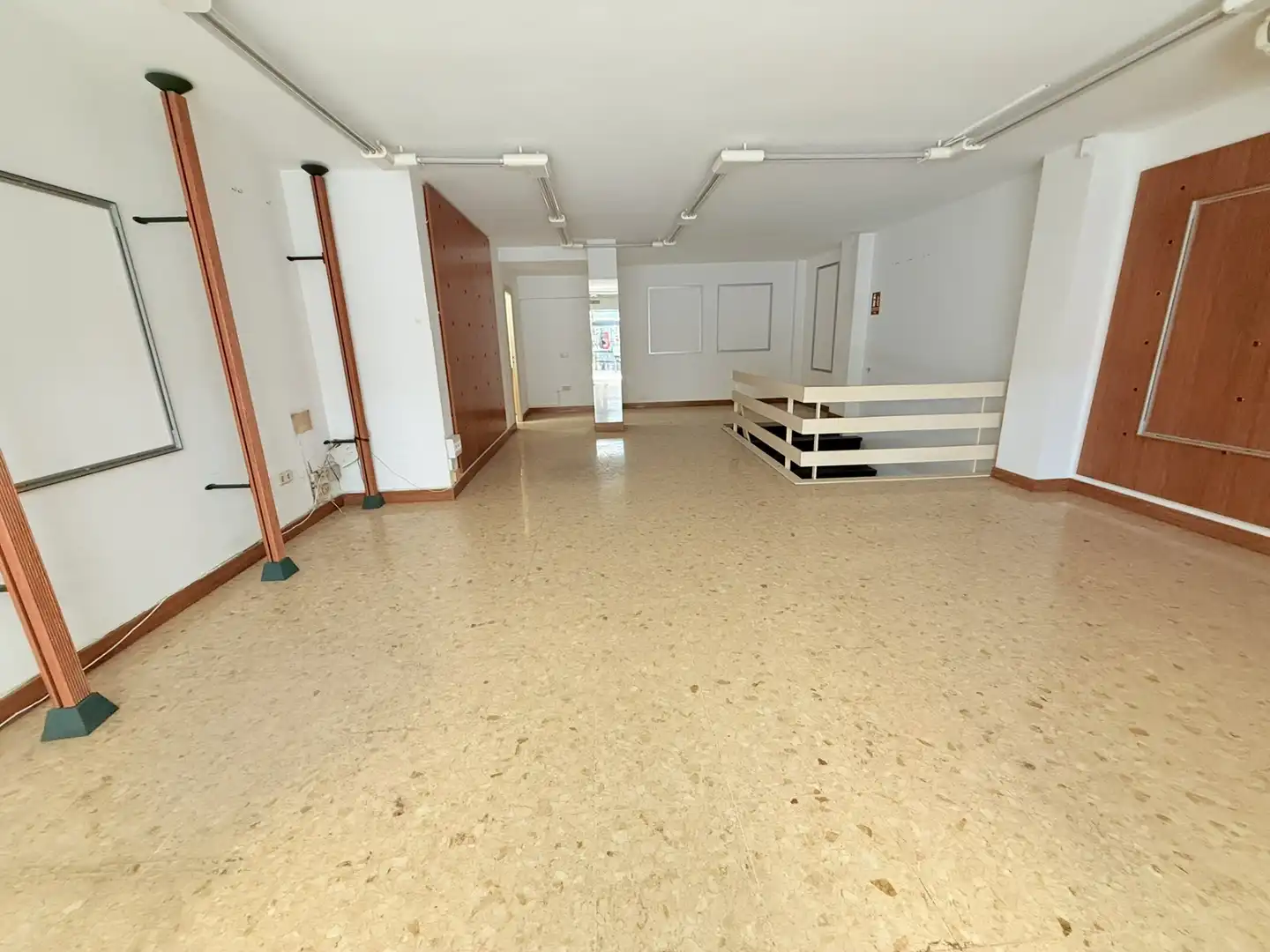 Commercial properties for sale in  Palma de Mallorca  with Air Conditioner and Heating
