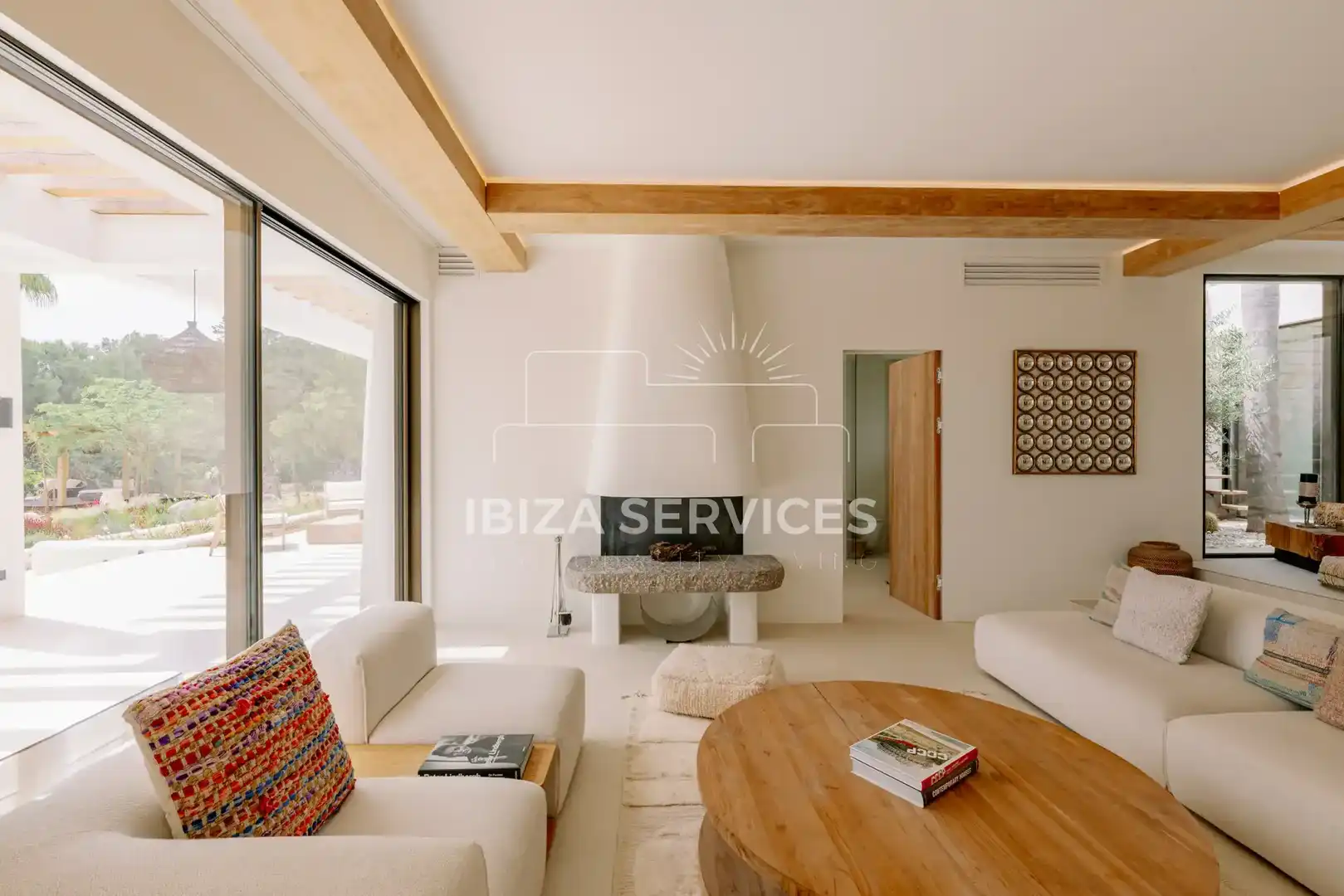 Wohnzimmer von Haus oder Chalet zum Verkauf in Santa Eulària des Riu mit Klimaanlage und Schwimmbad