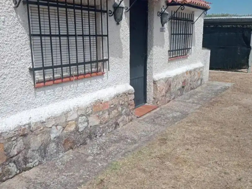 Vista exterior de Casa o xalet en venda en Morille amb Calefacció, Jardí privat i Traster