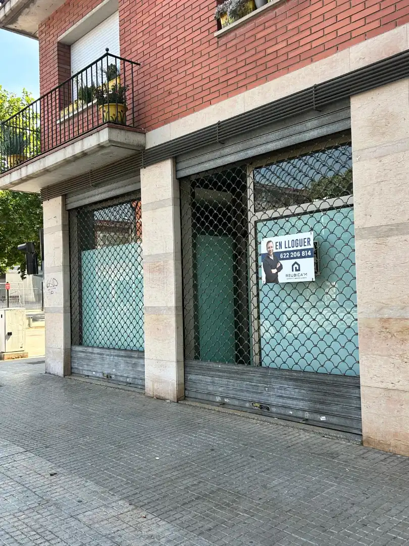 Local comercial de lloguer a Carrer de Francesc Macià i Llussà