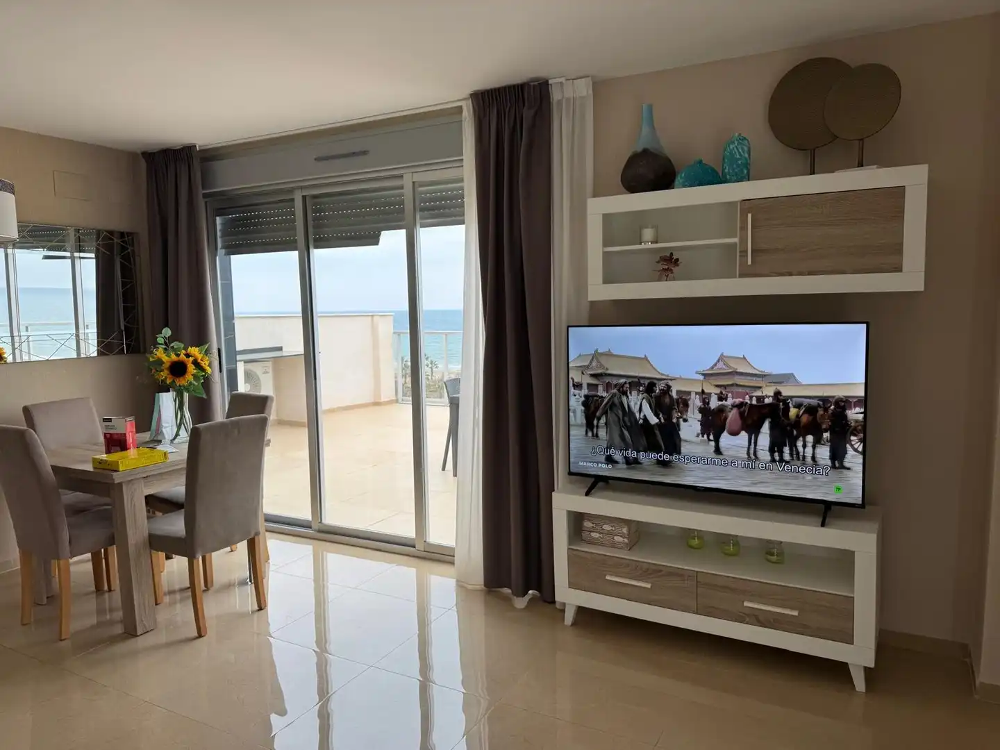 Apartament amb terrassa en venda a Calle Edificio Ciudad Jardín, imagen 3