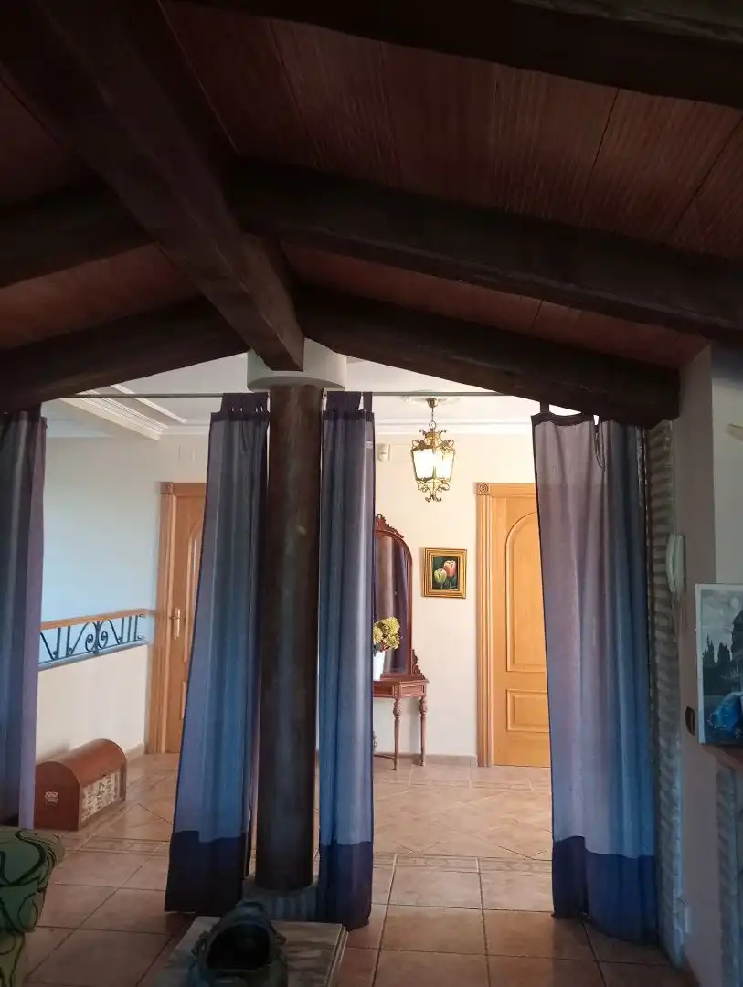 Casa o xalet en venda en Linares amb Aire condicionat, Calefacció i Jardí privat