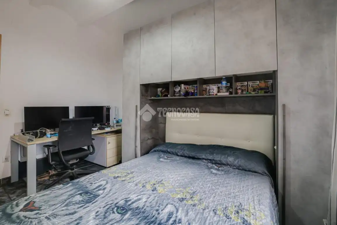Habitación de Piso en venta en Santa Coloma de Gramenet