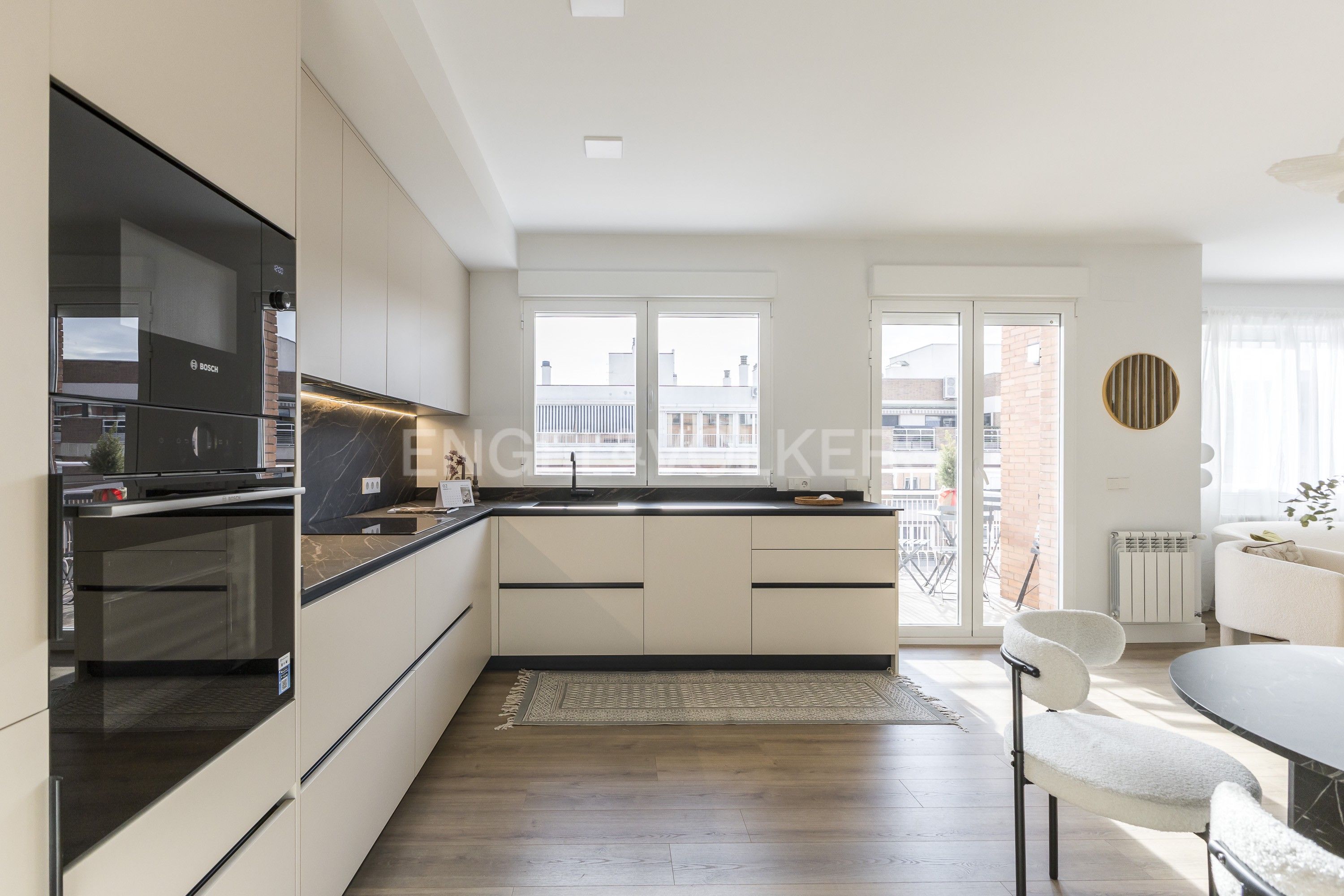 Kitchen of Apartment for sale in  Madrid Capital  with Air Conditioner, Heating and Balcony