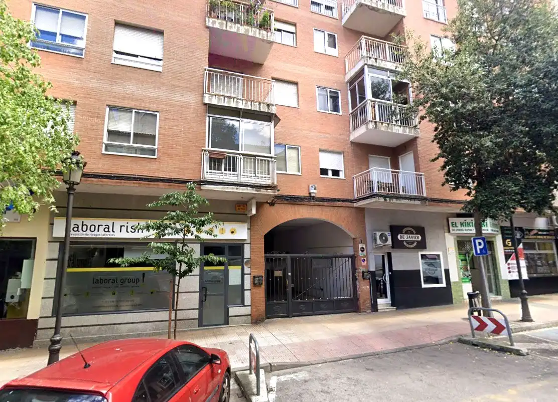Vista exterior de Piso en venta en Cáceres