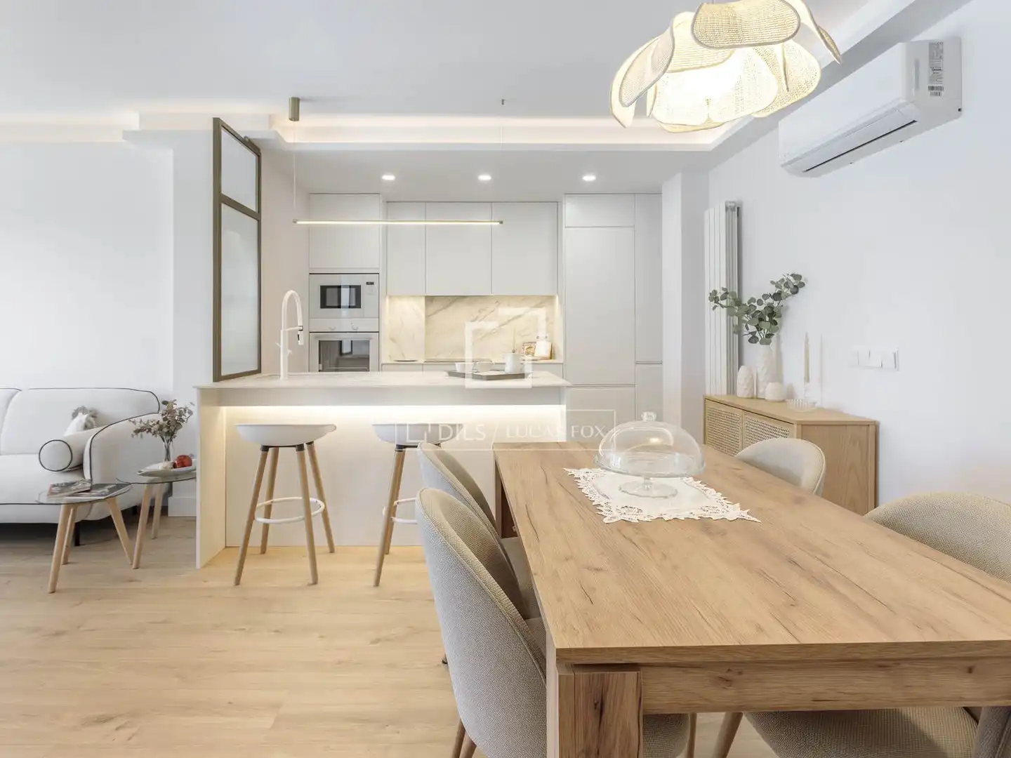 Kitchen of Flat for rent in Madrid  with Air Conditioner and Furnished