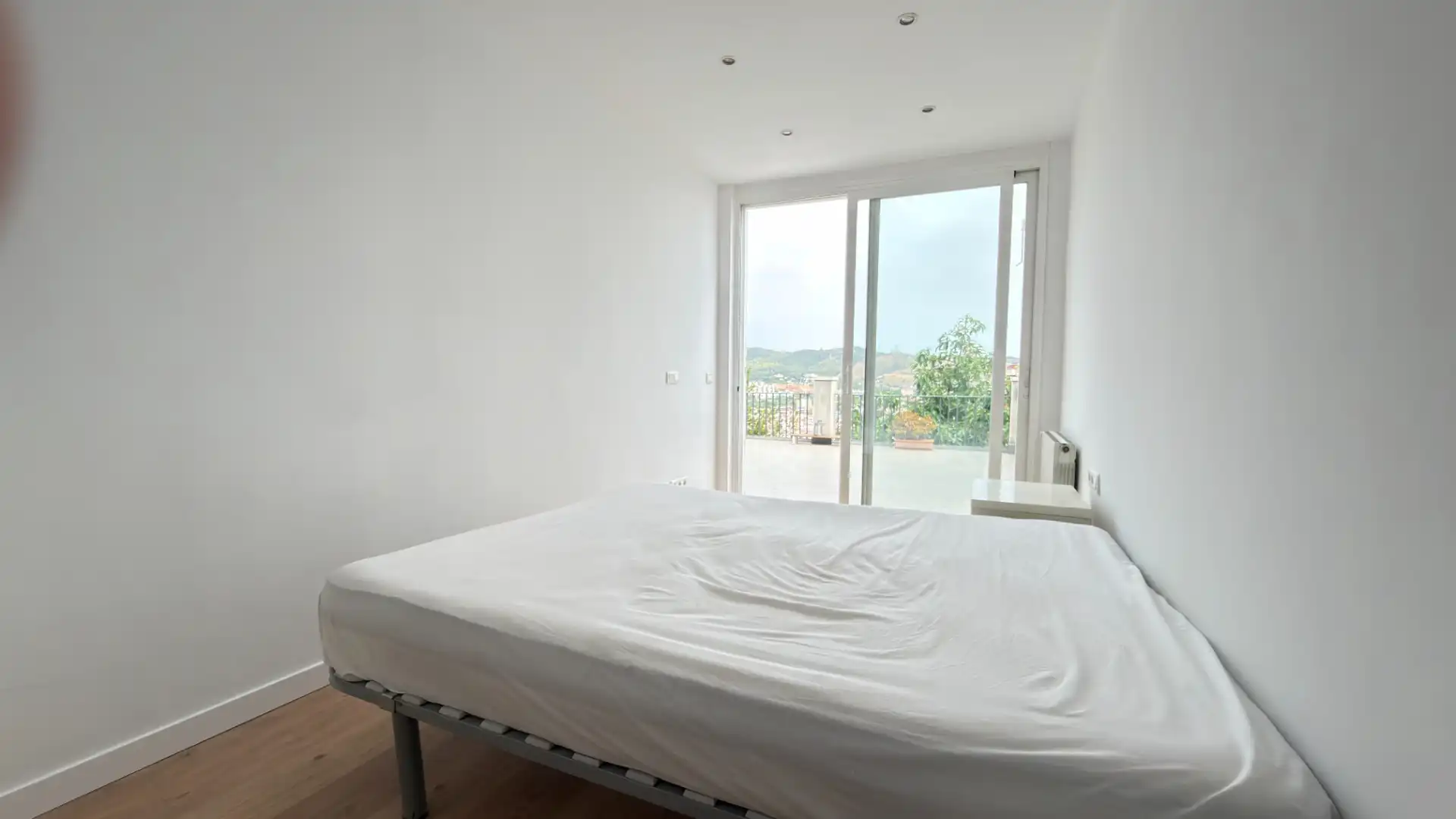 Dormitori de Dúplex en venda en Barcelona amb Aire condicionat, Calefacció i Jardí privat