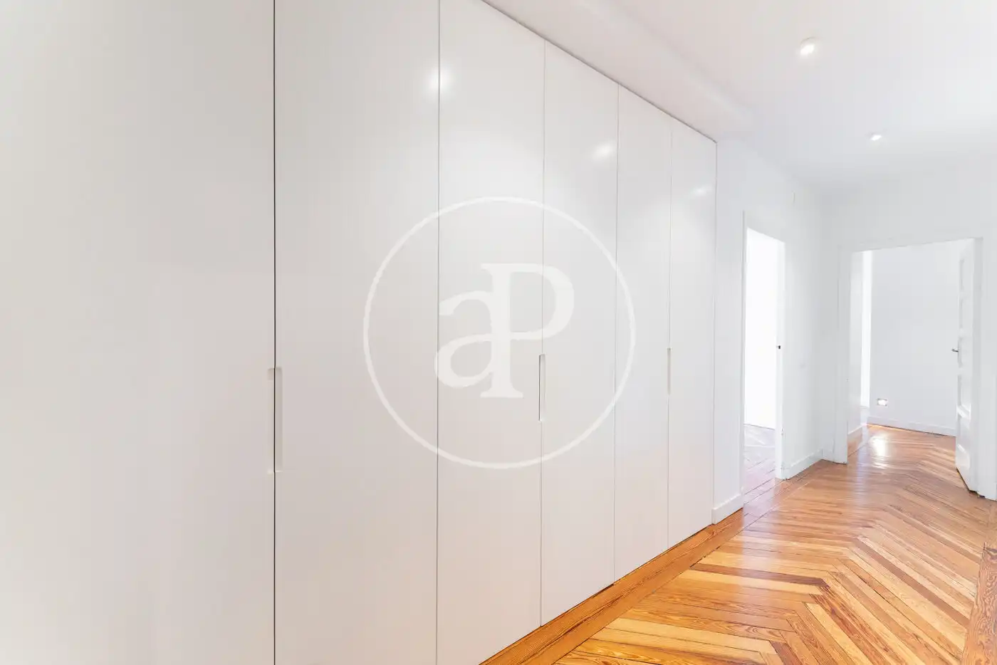 Bedroom of Flat for rent in Madrid  with Air Conditioner and Heating