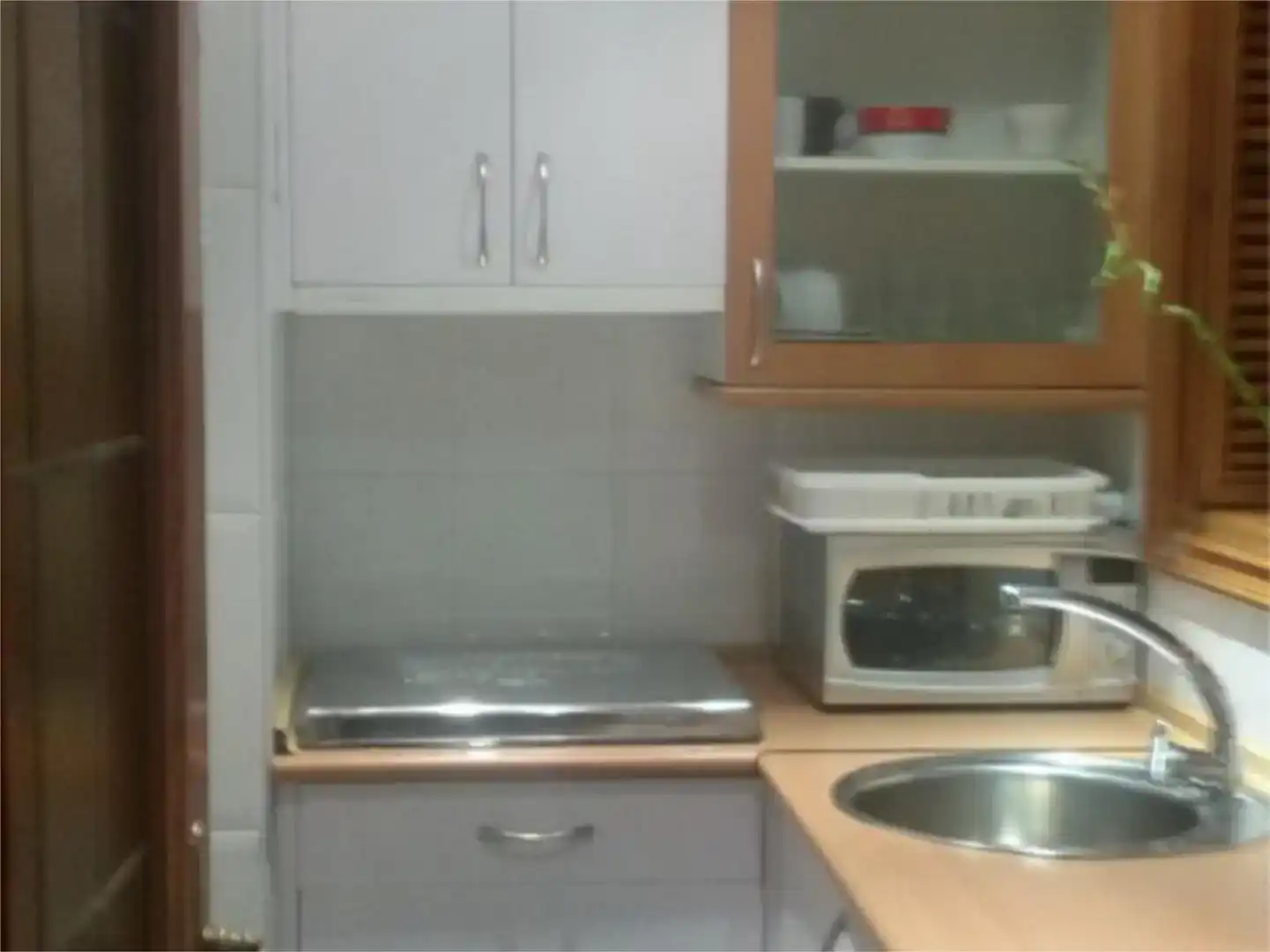 Cuina de Apartament de lloguer en  Madrid Capital amb Aire condicionat