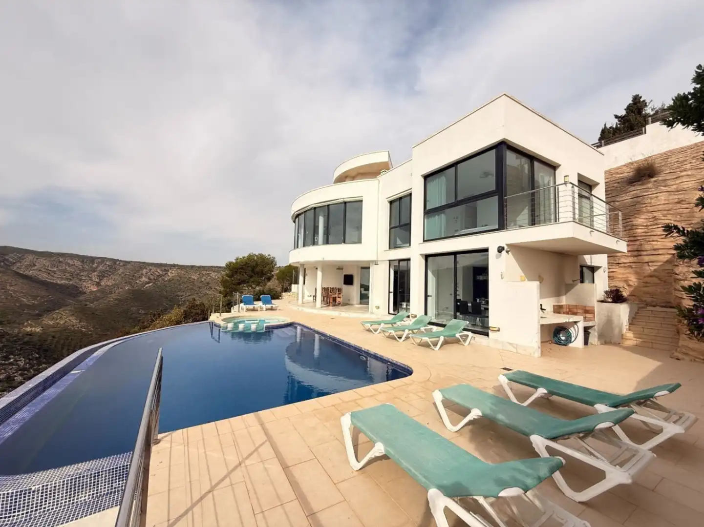 Villa avec piscine à vendre à Centro ciudad