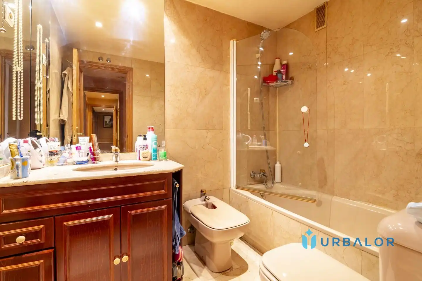 Badezimmer von Wohnung zum Verkauf in Alcorcón mit Klimaanlage, Heizung und Parkett