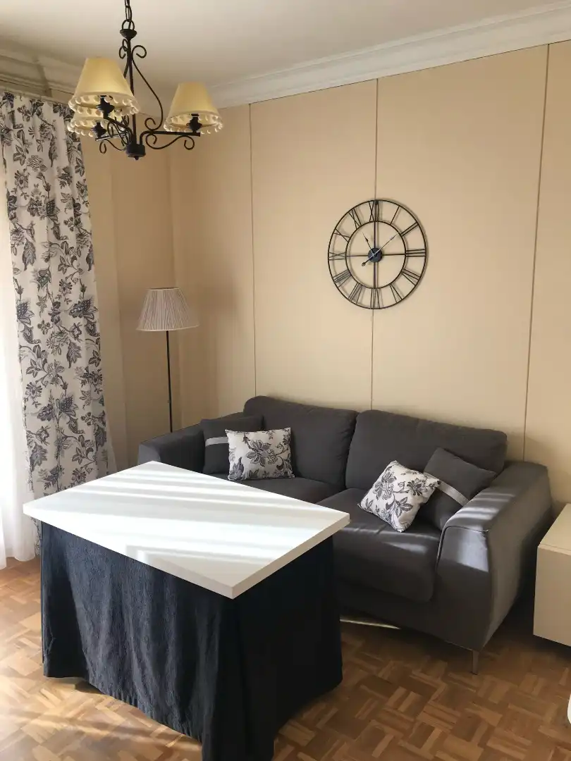 Living room of Flat for rent in Granada  with Terrace, Furnished and Microwave
