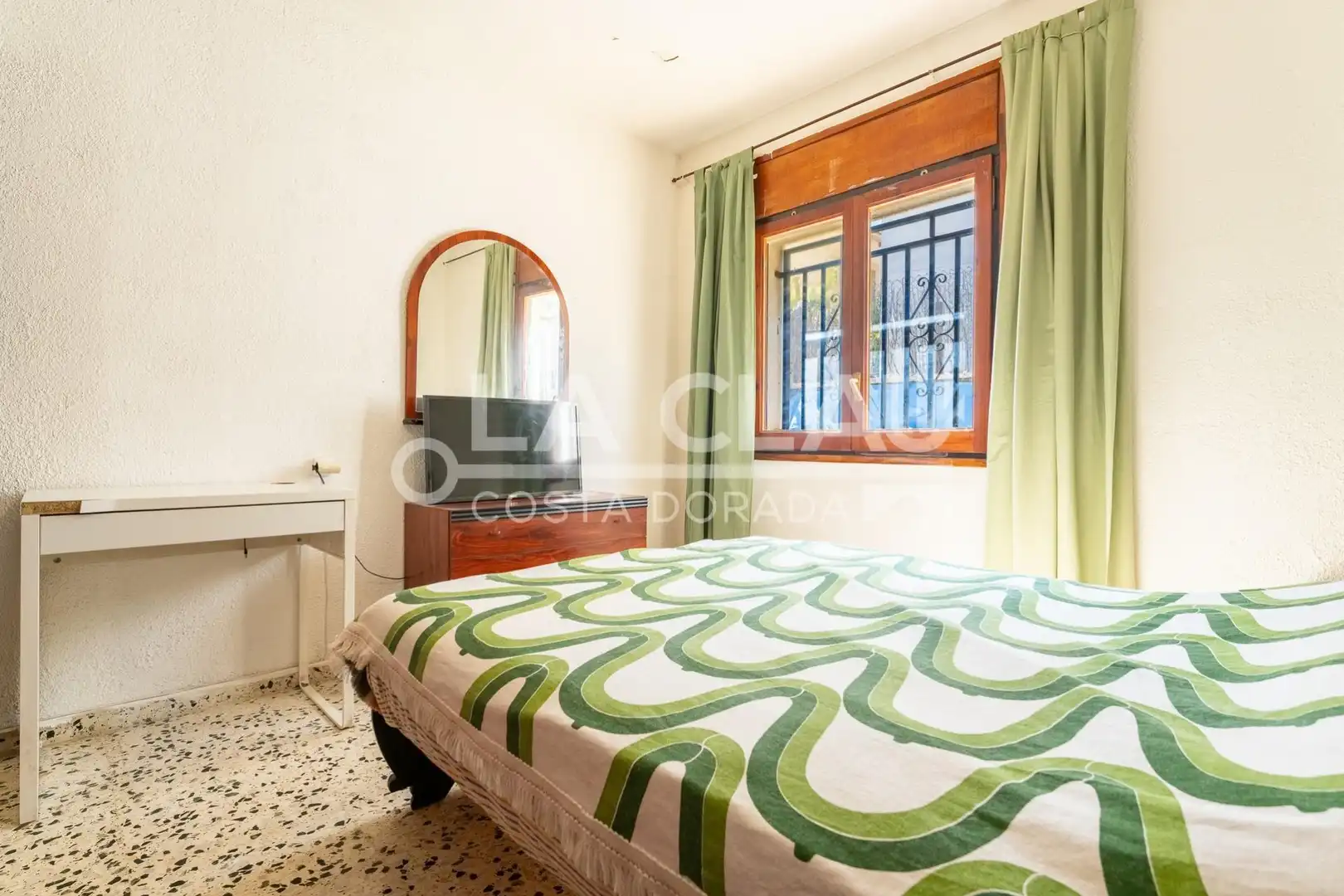 Dormitori de Casa o xalet en venda en El Vendrell amb Calefacció, Jardí privat i Terrassa