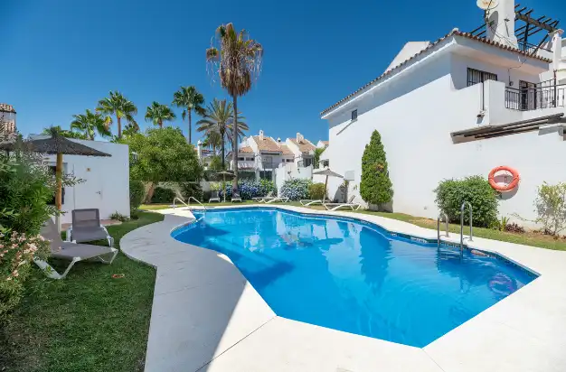 Adosado con terraza en venta en Avenida de Julio Iglesias s/n